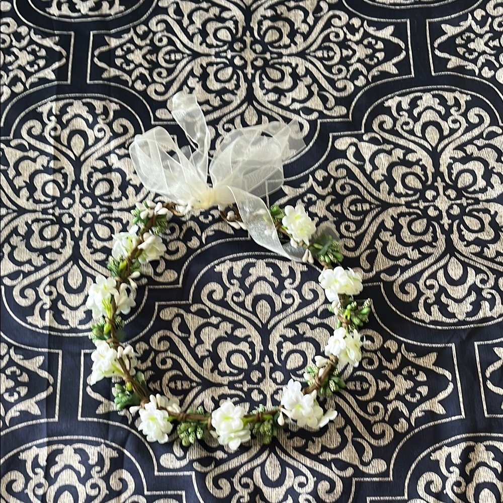 Floral White and Green Hair Accessory